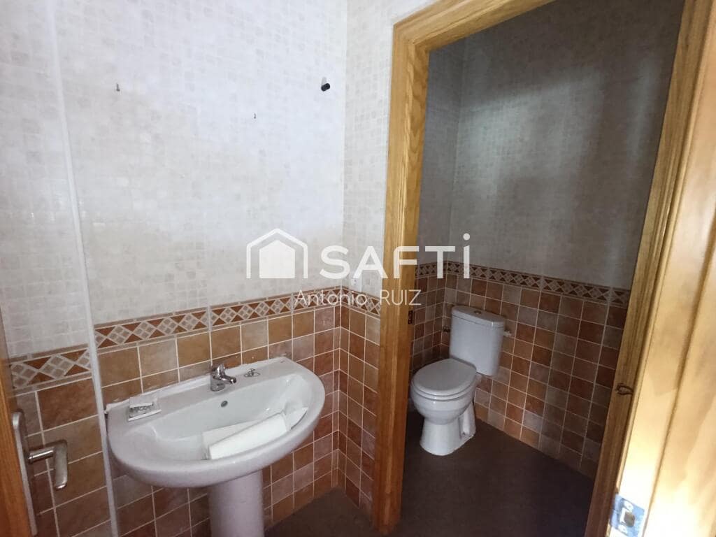 Kommersiell til salgs i Ubeda - € 59 000 (Ref: 9174155)