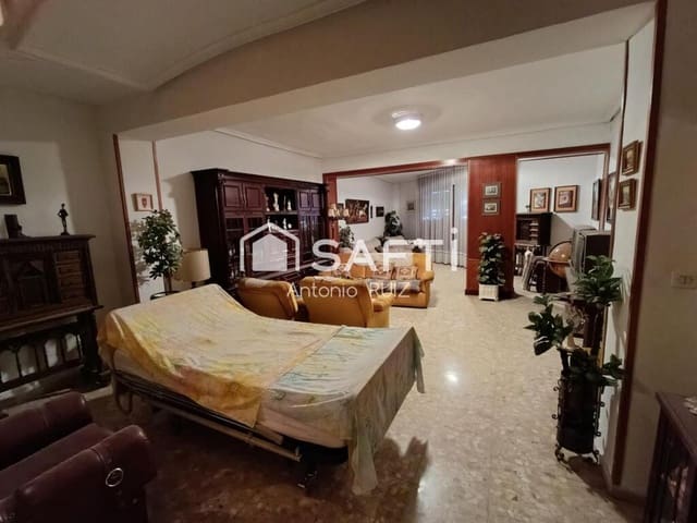 10 chambre Villa/Maison Mitoyenne à vendre à Jódar - 350 000 € (Ref: 9174156)