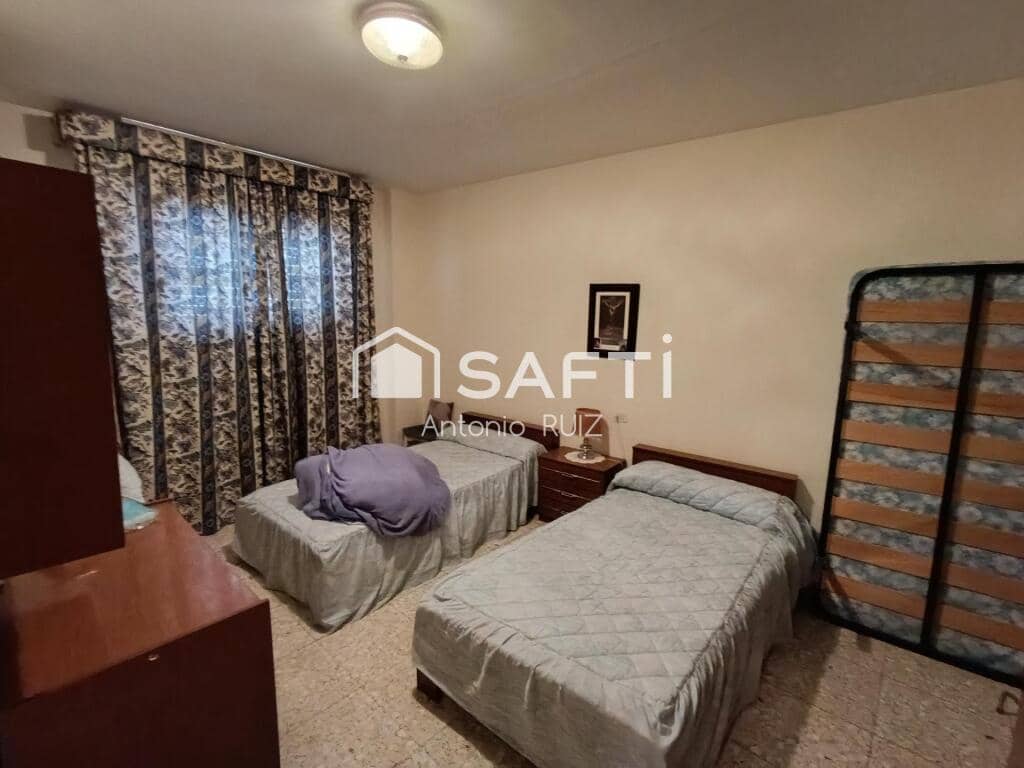 10 soveværelse Rækkehus til salg i Jodar - € 350.000 (Ref: 9174156)