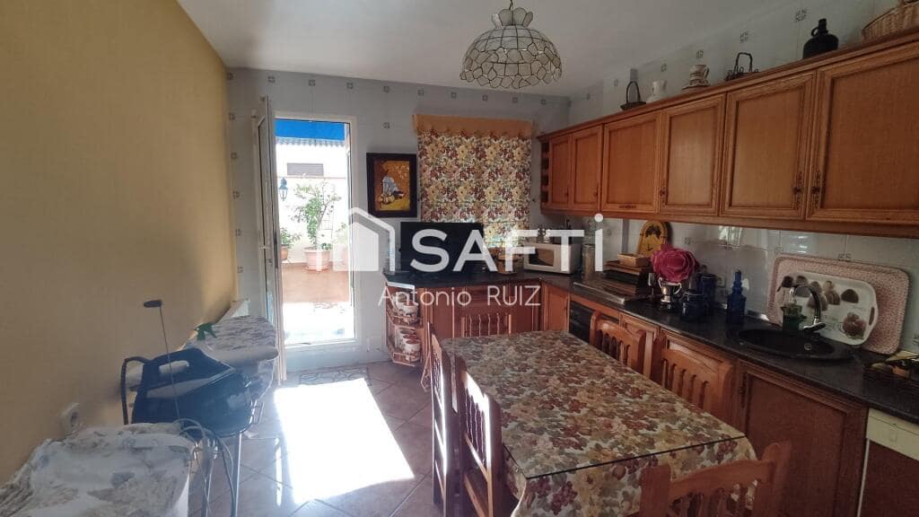 4 sypialnia Willa na sprzedaż w Ubeda - 345 000 € (Ref: 9174157)