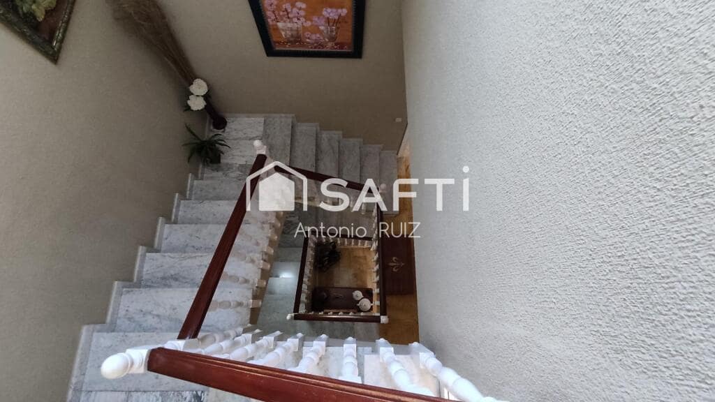 4 sypialnia Willa na sprzedaż w Ubeda - 345 000 € (Ref: 9174157)