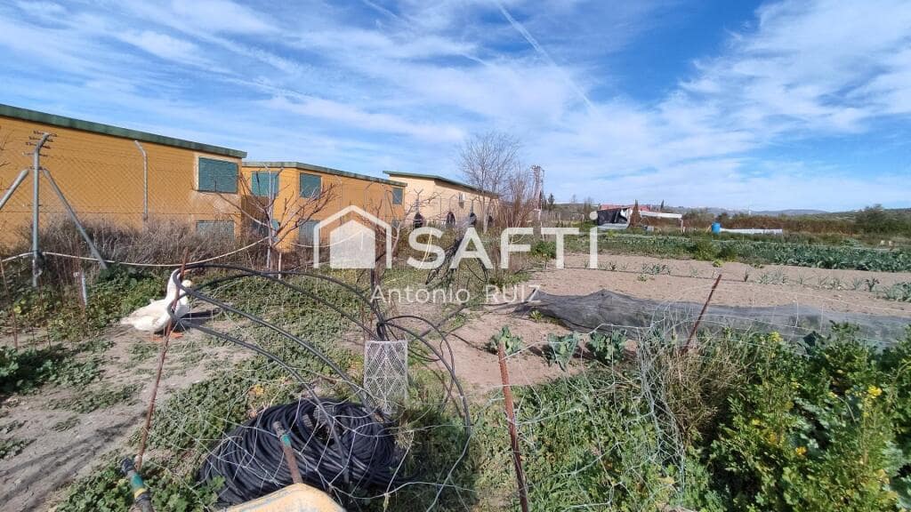 Grunde uden byggetilladelser til salg i Ubeda - € 285.000 (Ref: 9174158)