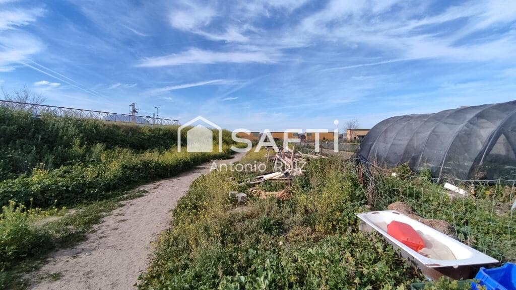 Grunde uden byggetilladelser til salg i Ubeda - € 285.000 (Ref: 9174158)