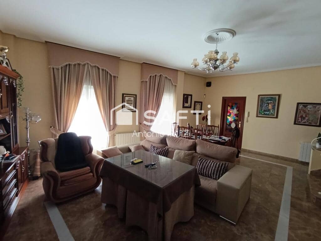 4 soveværelse Rækkehus til salg i Quesada med garage - € 270.000 (Ref: 9174162)