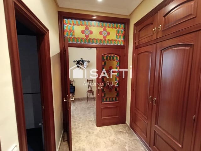 4 chambre Villa/Maison Mitoyenne à vendre à Quesada avec garage - 270 000 € (Ref: 9174162)