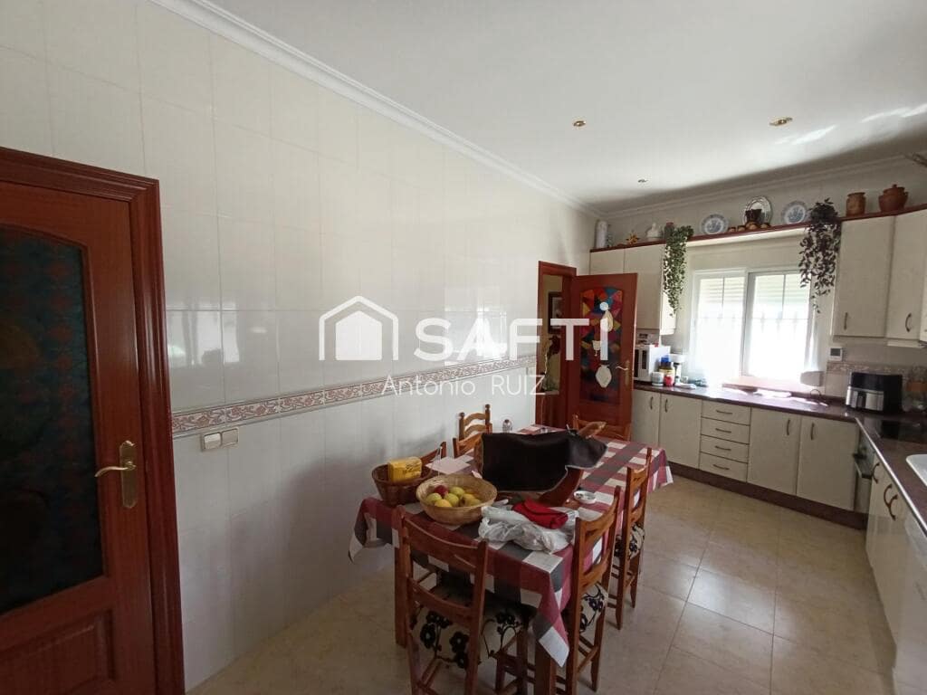 4 soveværelse Rækkehus til salg i Quesada med garage - € 270.000 (Ref: 9174162)