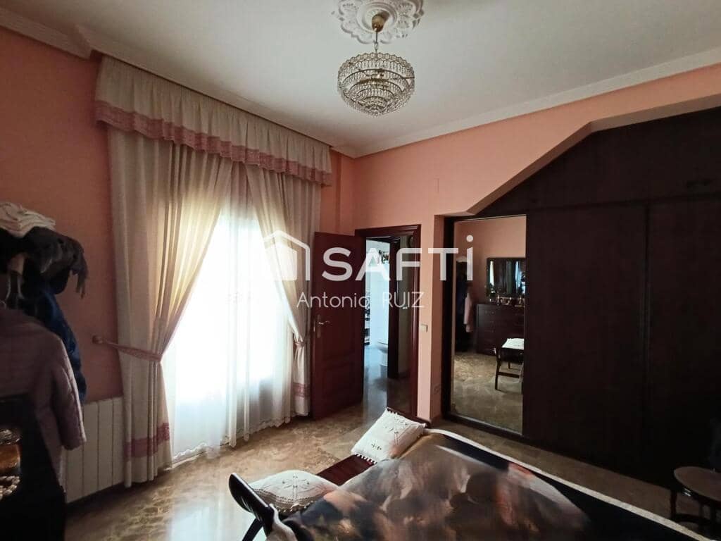 4 soveværelse Rækkehus til salg i Quesada med garage - € 270.000 (Ref: 9174162)