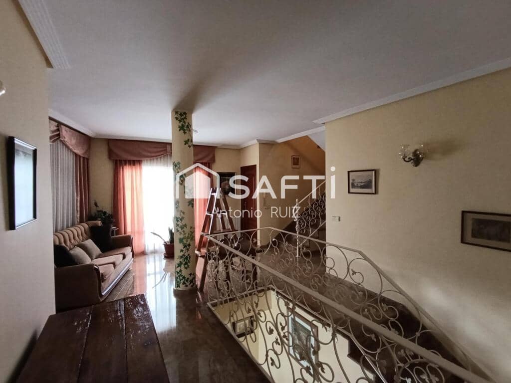 4 soveværelse Rækkehus til salg i Quesada med garage - € 270.000 (Ref: 9174162)