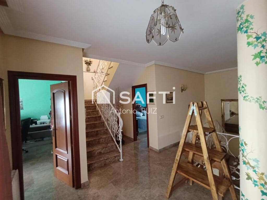 4 soveværelse Rækkehus til salg i Quesada med garage - € 270.000 (Ref: 9174162)