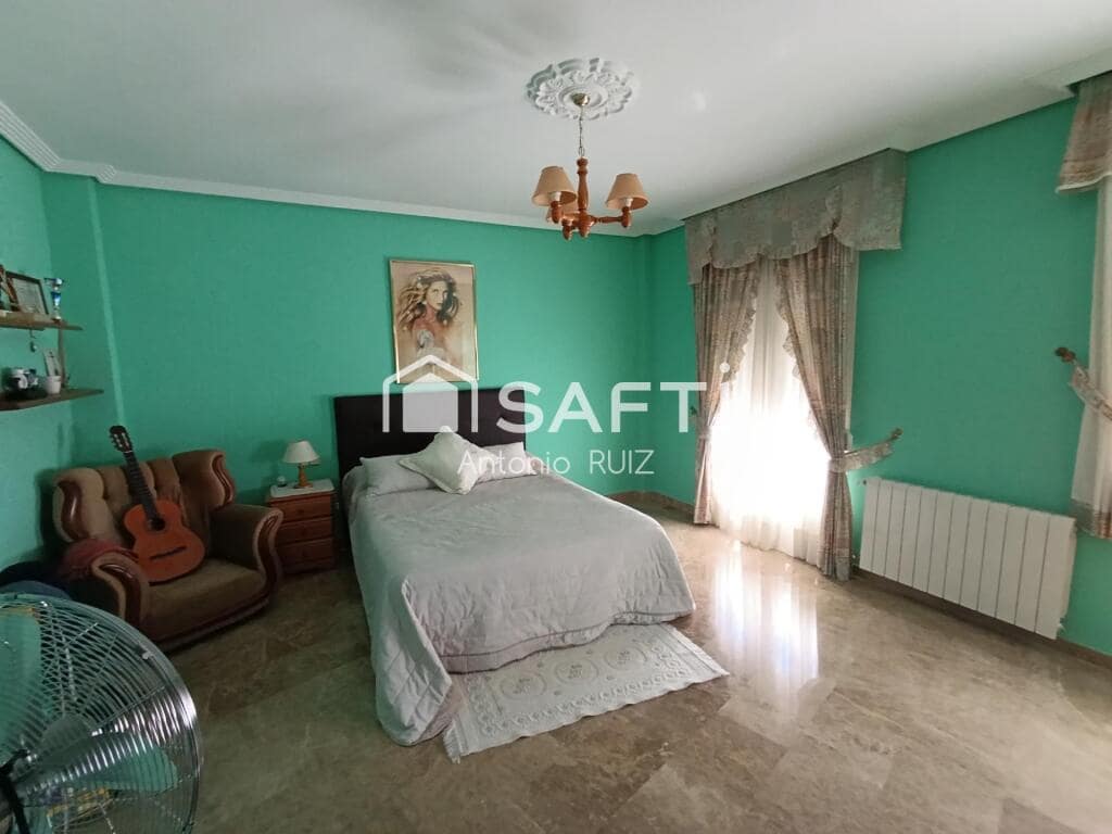 4 soveværelse Rækkehus til salg i Quesada med garage - € 270.000 (Ref: 9174162)