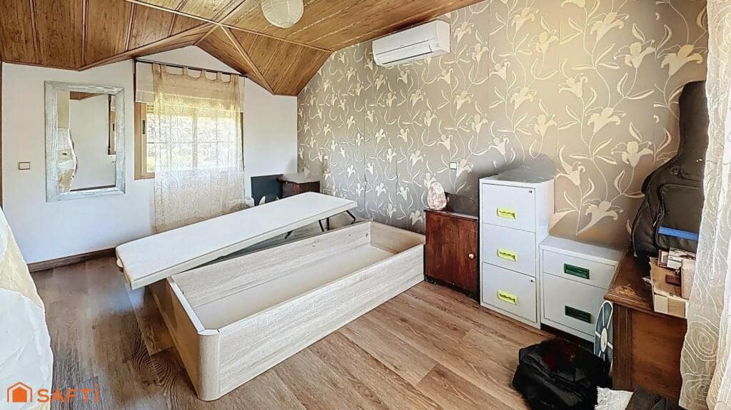 4 soveværelse Villa til salg i El Casar med swimmingpool garage - € 397.000 (Ref: 9174168)