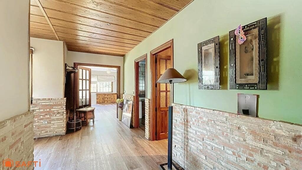 4 soveværelse Villa til salg i El Casar med swimmingpool garage - € 397.000 (Ref: 9174168)