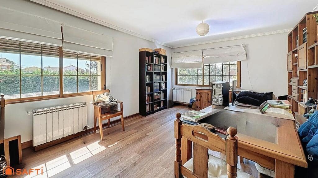 4 soveværelse Villa til salg i El Casar med swimmingpool garage - € 397.000 (Ref: 9174168)