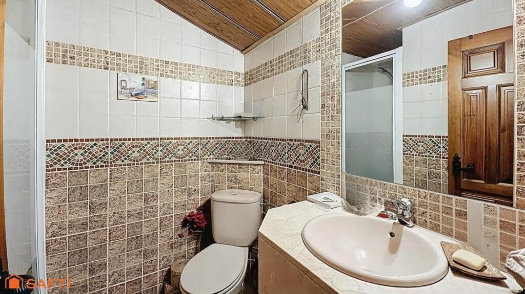 4 soveværelse Villa til salg i El Casar med swimmingpool garage - € 397.000 (Ref: 9174168)