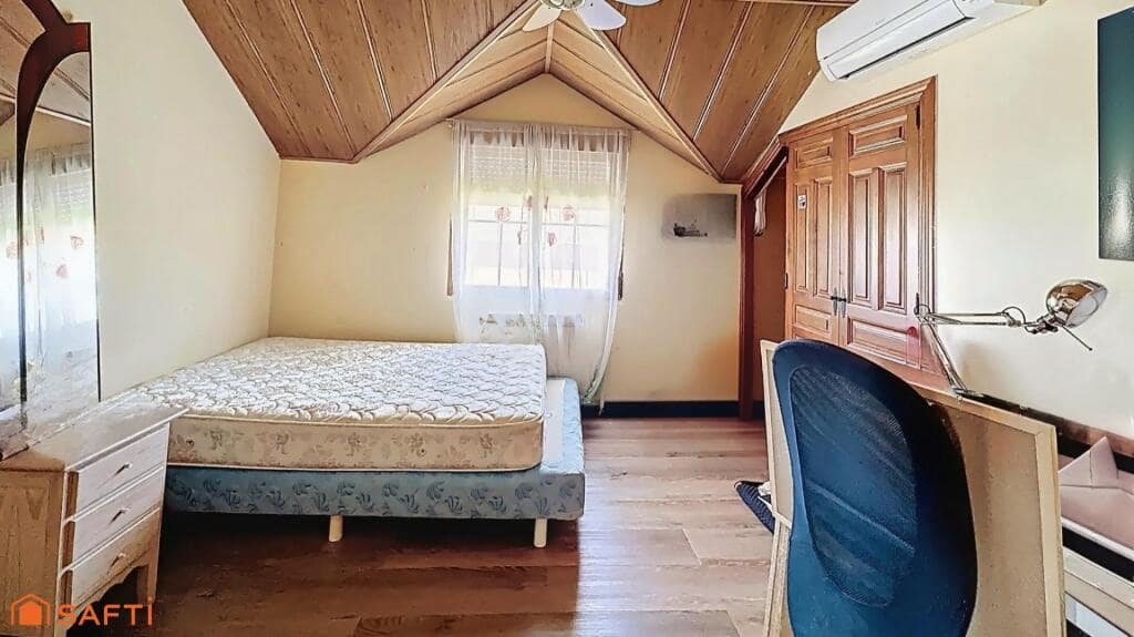 4 soveværelse Villa til salg i El Casar med swimmingpool garage - € 397.000 (Ref: 9174168)