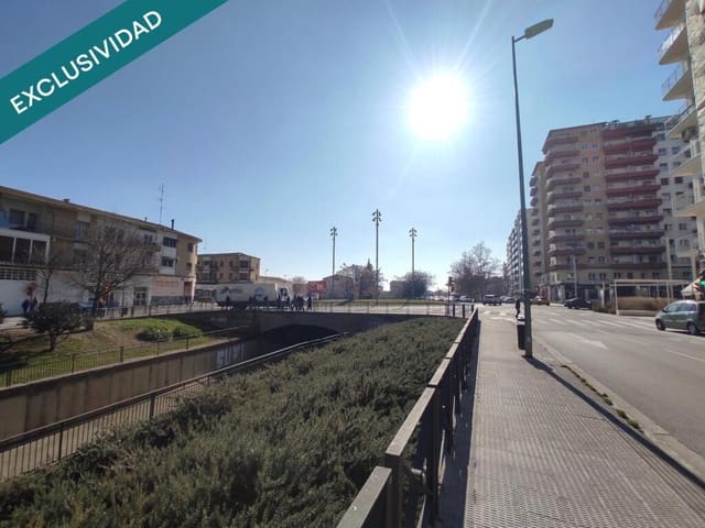 2 bedroom Apartment for sale in Huesca city with garage - € 95,000 (Ref: 9174173)