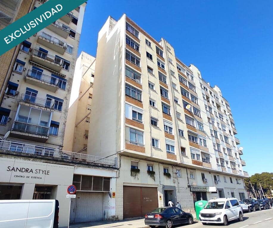 2 soveværelse Lejlighed til salg i Huesca by med garage - € 95.000 (Ref: 9174173)