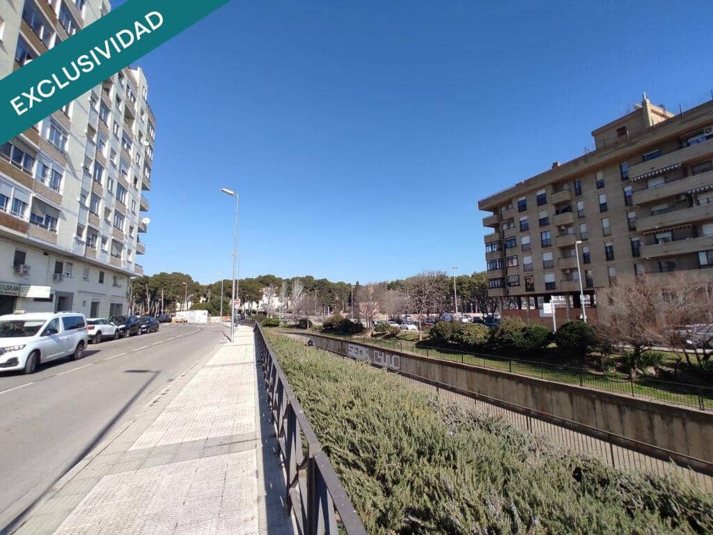 2 soveværelse Lejlighed til salg i Huesca by med garage - € 95.000 (Ref: 9174173)