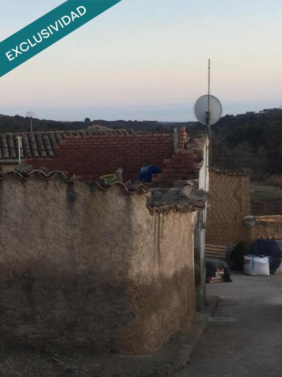 3 soveværelse Villa til salg i Casbas de Huesca - € 49.500 (Ref: 9174174)