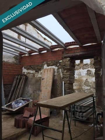 3 bedroom Villa for sale in Casbas de Huesca - € 49,500 (Ref: 9174174)