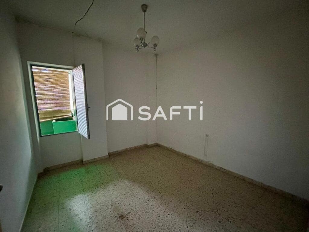 Adosado de 3 habitaciones en Valencia de Don Juan en venta - 70.000 € (Ref: 9174181)