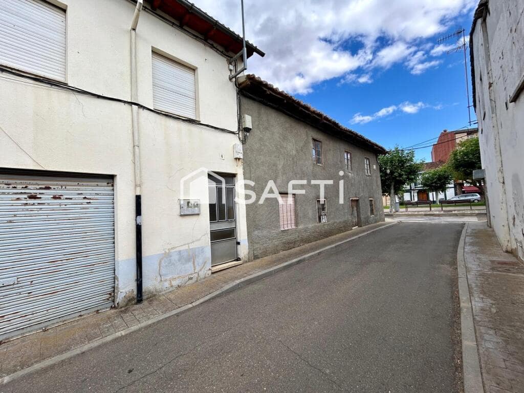 Adosado de 3 habitaciones en Valencia de Don Juan en venta - 70.000 € (Ref: 9174181)