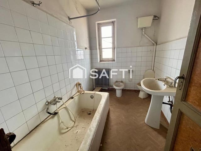 Kantoor te koop in Valencia de Don Juan - € 110.000 (Ref: 9174182)