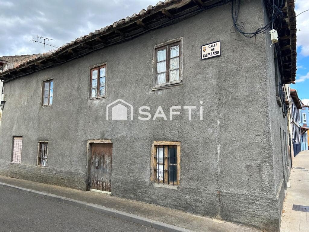 Adosado de 4 habitaciones en Valencia de Don Juan en venta - 90.000 € (Ref: 9174183)