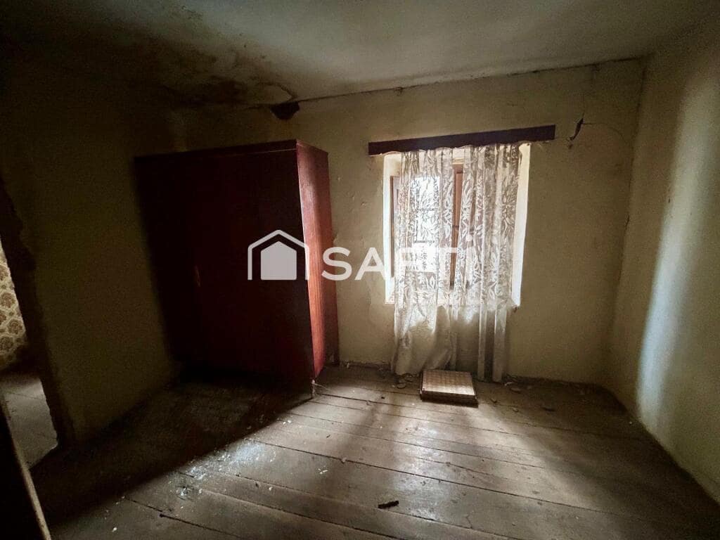 Adosado de 4 habitaciones en Valencia de Don Juan en venta - 90.000 € (Ref: 9174183)