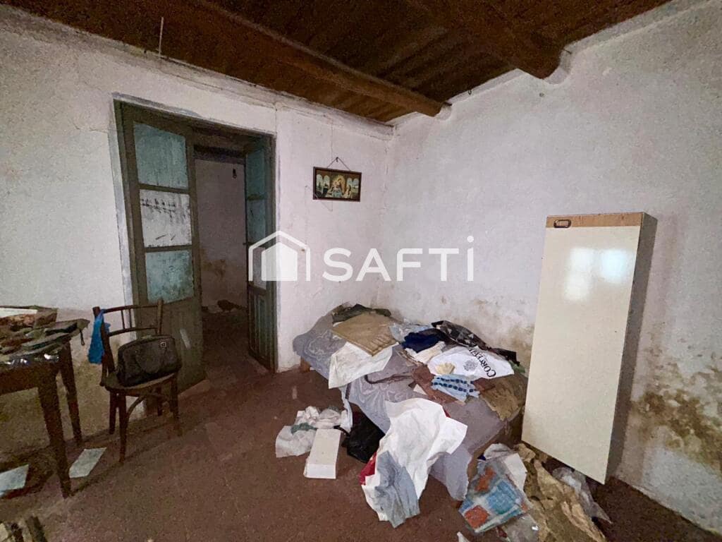 Adosado de 4 habitaciones en Valencia de Don Juan en venta - 90.000 € (Ref: 9174183)