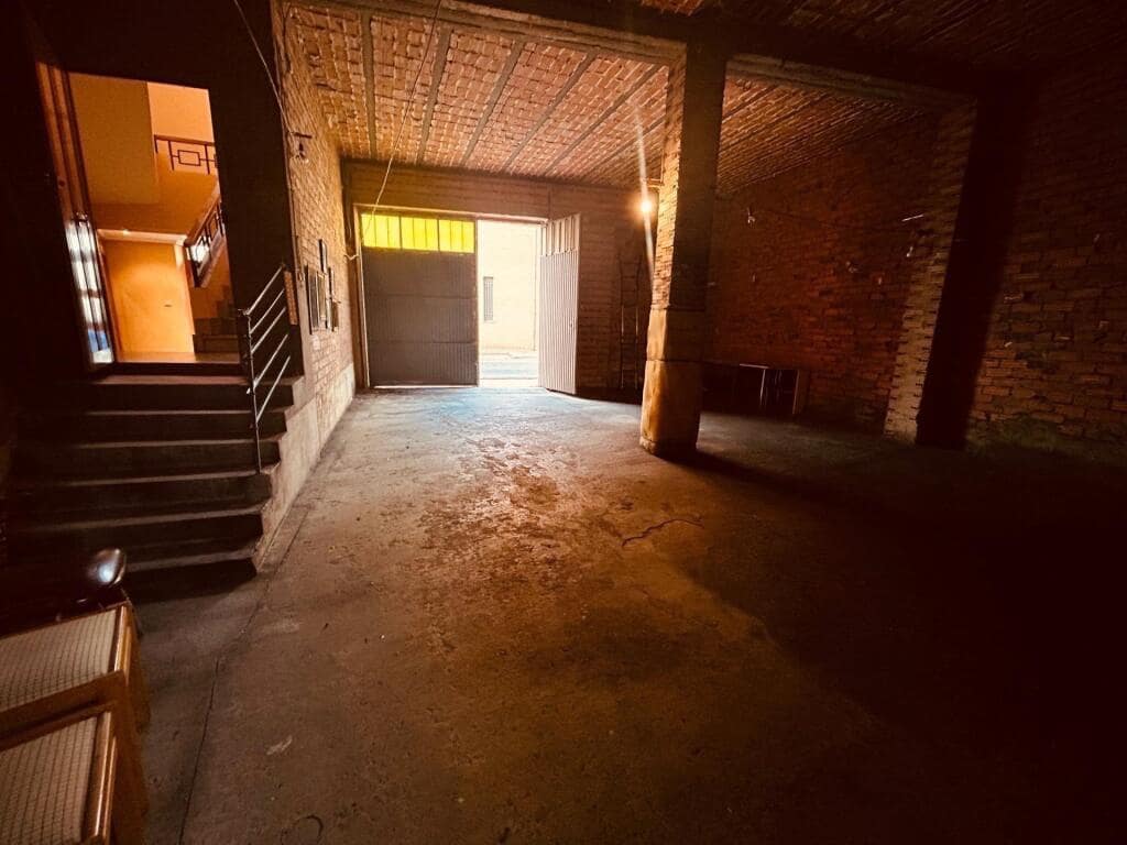 Erhverv til salg i Valencia de Don Juan med garage - € 40.000 (Ref: 9174187)