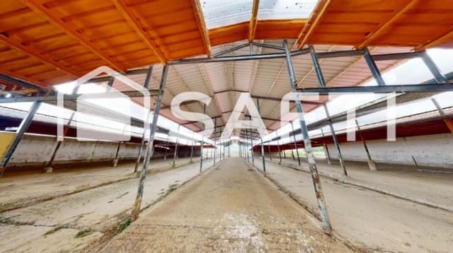 Erhverv til salg i Melgar de Arriba med garage - € 220.000 (Ref: 9174189)