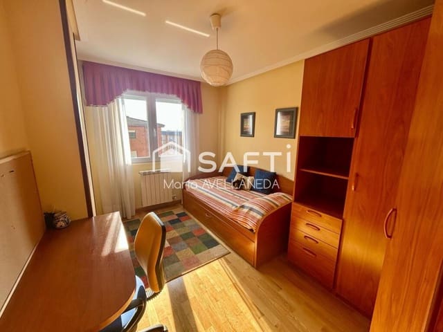 3 slaapkamer Appartement te koop in Valencia de Don Juan met garage - € 110.000 (Ref: 9174191)
