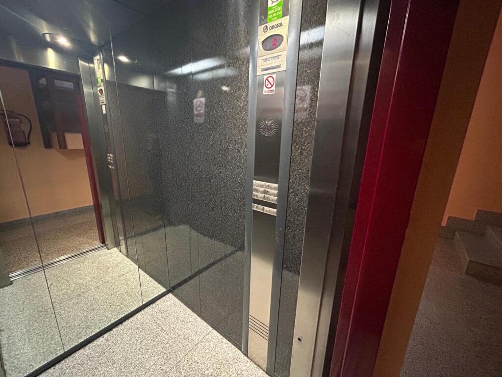 3 soveværelse Lejlighed til salg i Valencia de Don Juan med garage - € 110.000 (Ref: 9174191)