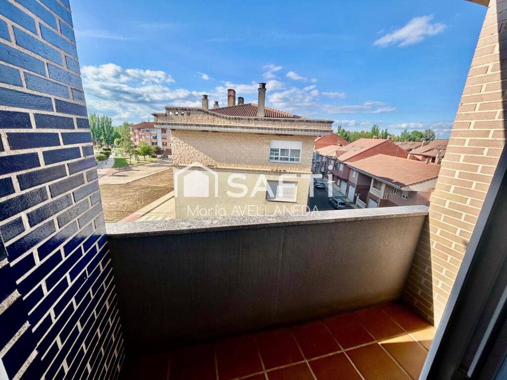 3 soveværelse Lejlighed til salg i Valencia de Don Juan med garage - € 110.000 (Ref: 9174191)