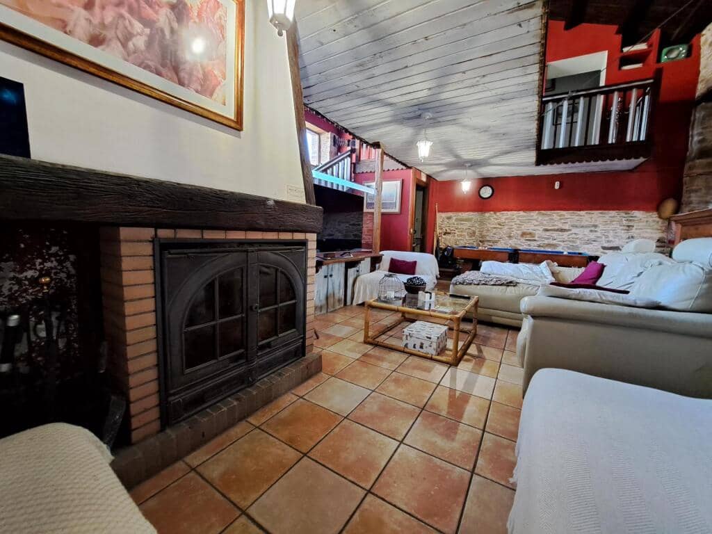 4 soveværelse Villa til salg i Ponferrada - € 375.000 (Ref: 9174203)