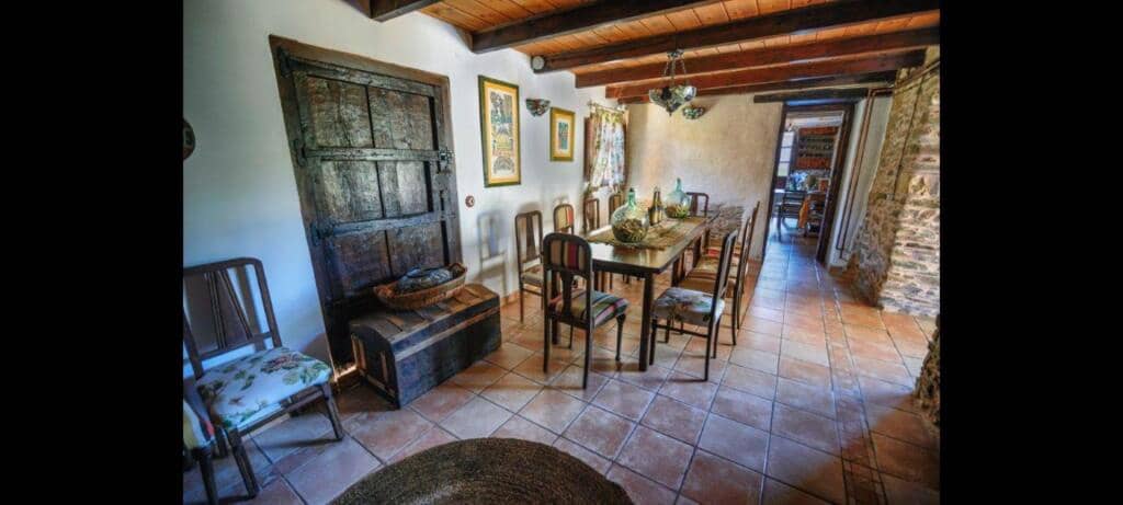 4 soveværelse Villa til salg i Ponferrada - € 375.000 (Ref: 9174203)