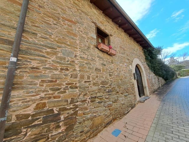 4 chambre Villa/Maison à vendre à Villar de los Barrios, Ponferrada - 375 000 € (Ref: 9174203)