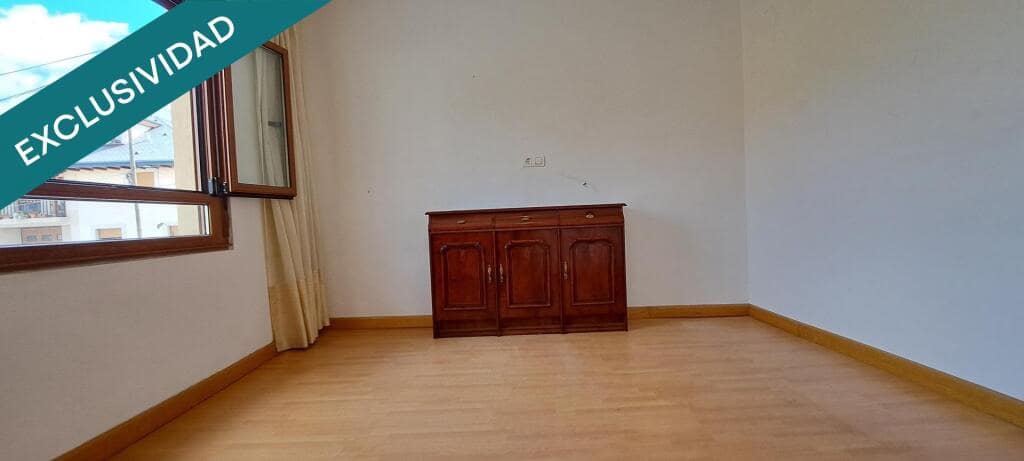 4 soveværelse Villa til salg i Ponferrada - € 135.000 (Ref: 9174204)