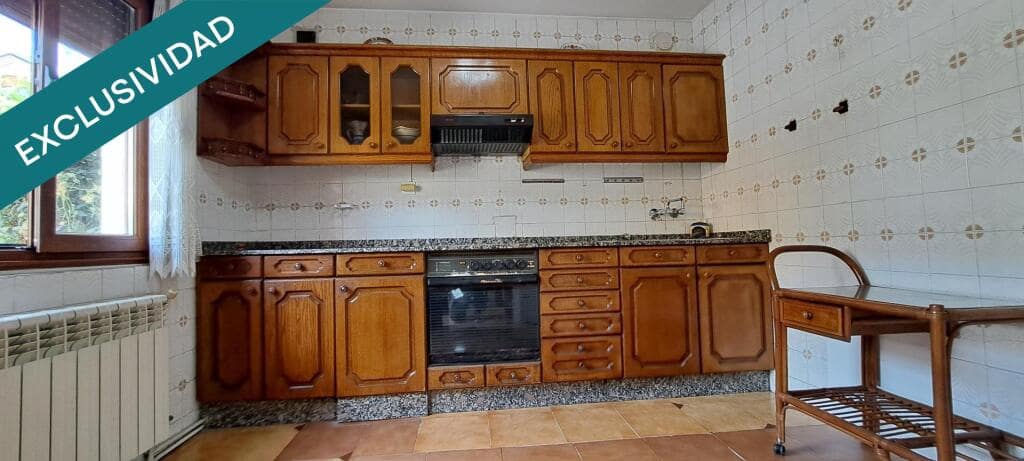 4 soveværelse Villa til salg i Ponferrada - € 135.000 (Ref: 9174204)