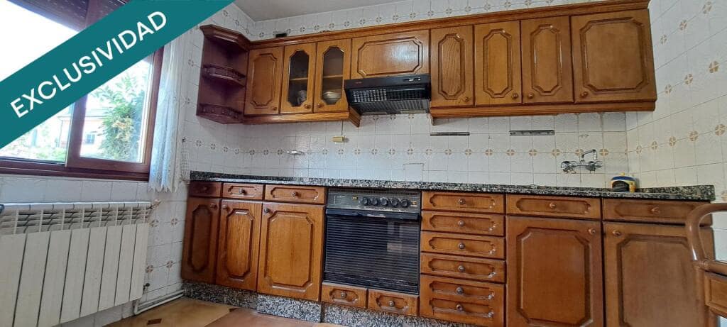 4 soveværelse Villa til salg i Ponferrada - € 135.000 (Ref: 9174204)