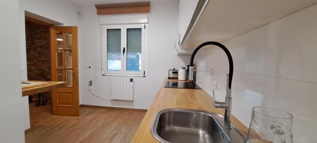 2 soveværelse Villa til salg i Ponferrada med swimmingpool - € 290.000 (Ref: 9174208)