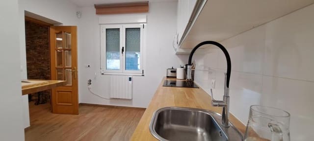 2 chambre Villa/Maison à vendre à Villanueva de Valdueza, Ponferrada avec piscine - 290 000 € (Ref: 9174208)