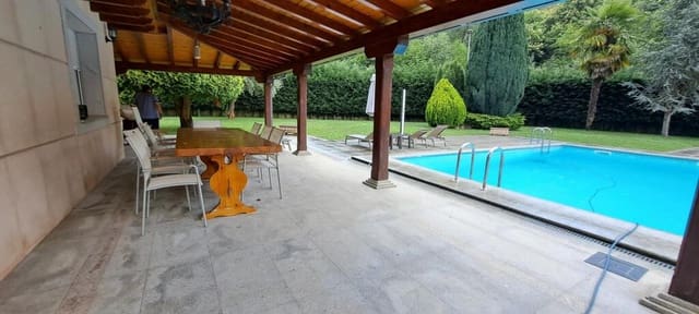 2 slaapkamer Villa te koop in Villanueva de Valdueza, Ponferrada met zwembad - € 290.000 (Ref: 9174208)
