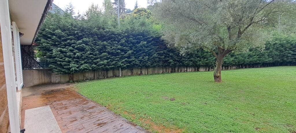 2 soveværelse Villa til salg i Ponferrada med swimmingpool - € 290.000 (Ref: 9174208)