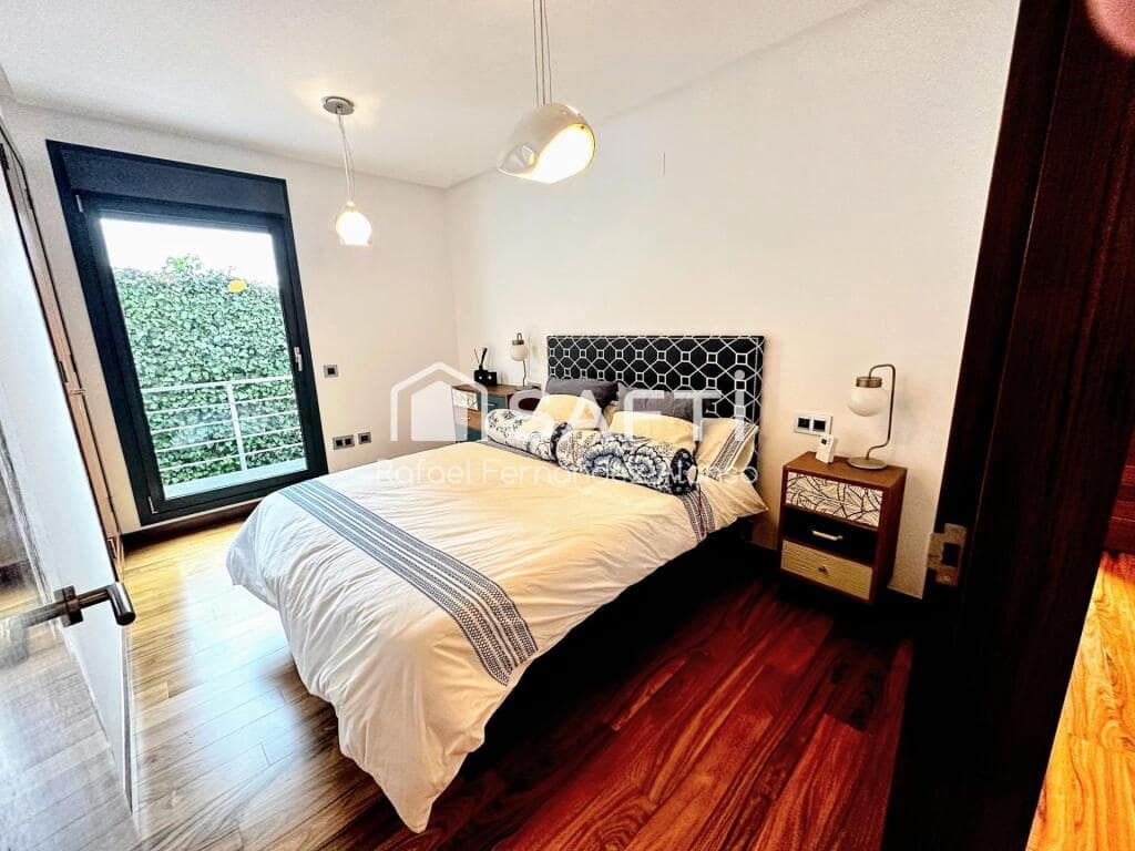 5 soveværelse Villa til salg i Sariegos med swimmingpool garage - € 550.000 (Ref: 9174213)