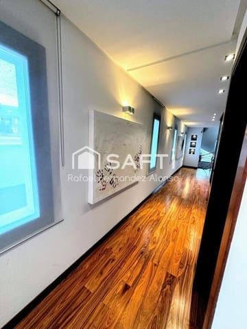 5 soveværelse Villa til salg i Sariegos med swimmingpool garage - € 550.000 (Ref: 9174213)