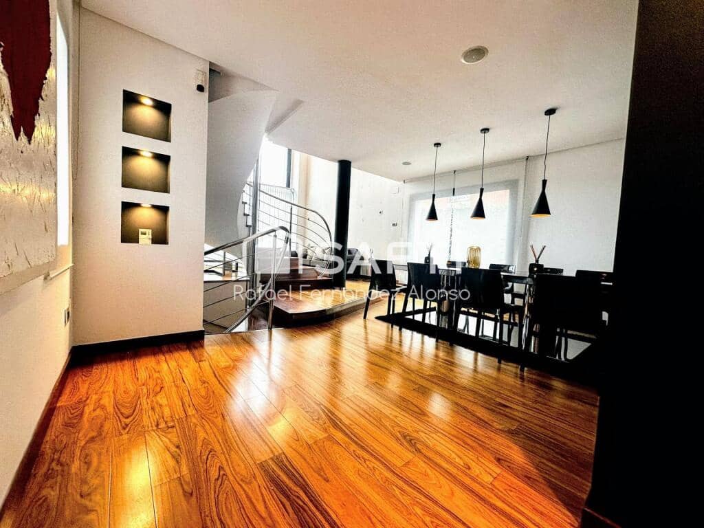 5 soveværelse Villa til salg i Sariegos med swimmingpool garage - € 550.000 (Ref: 9174213)