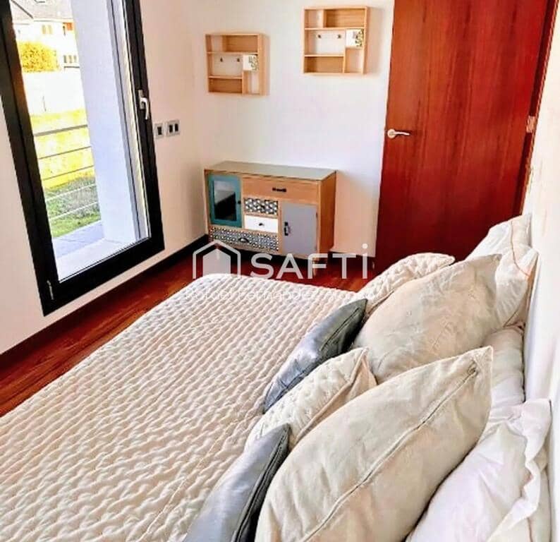 5 soveværelse Villa til salg i Sariegos med swimmingpool garage - € 550.000 (Ref: 9174213)