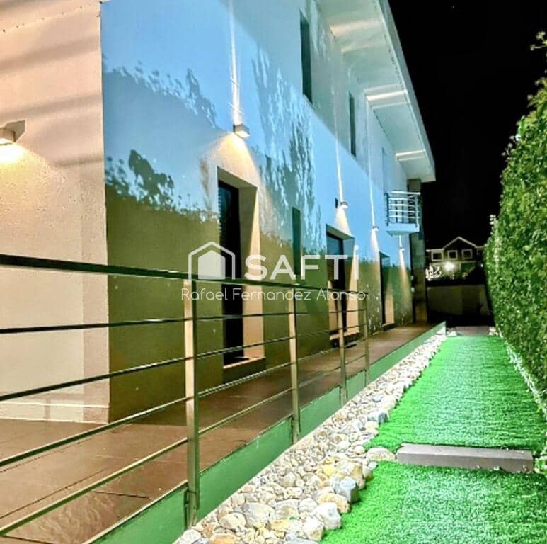 5 soveværelse Villa til salg i Sariegos med swimmingpool garage - € 550.000 (Ref: 9174213)